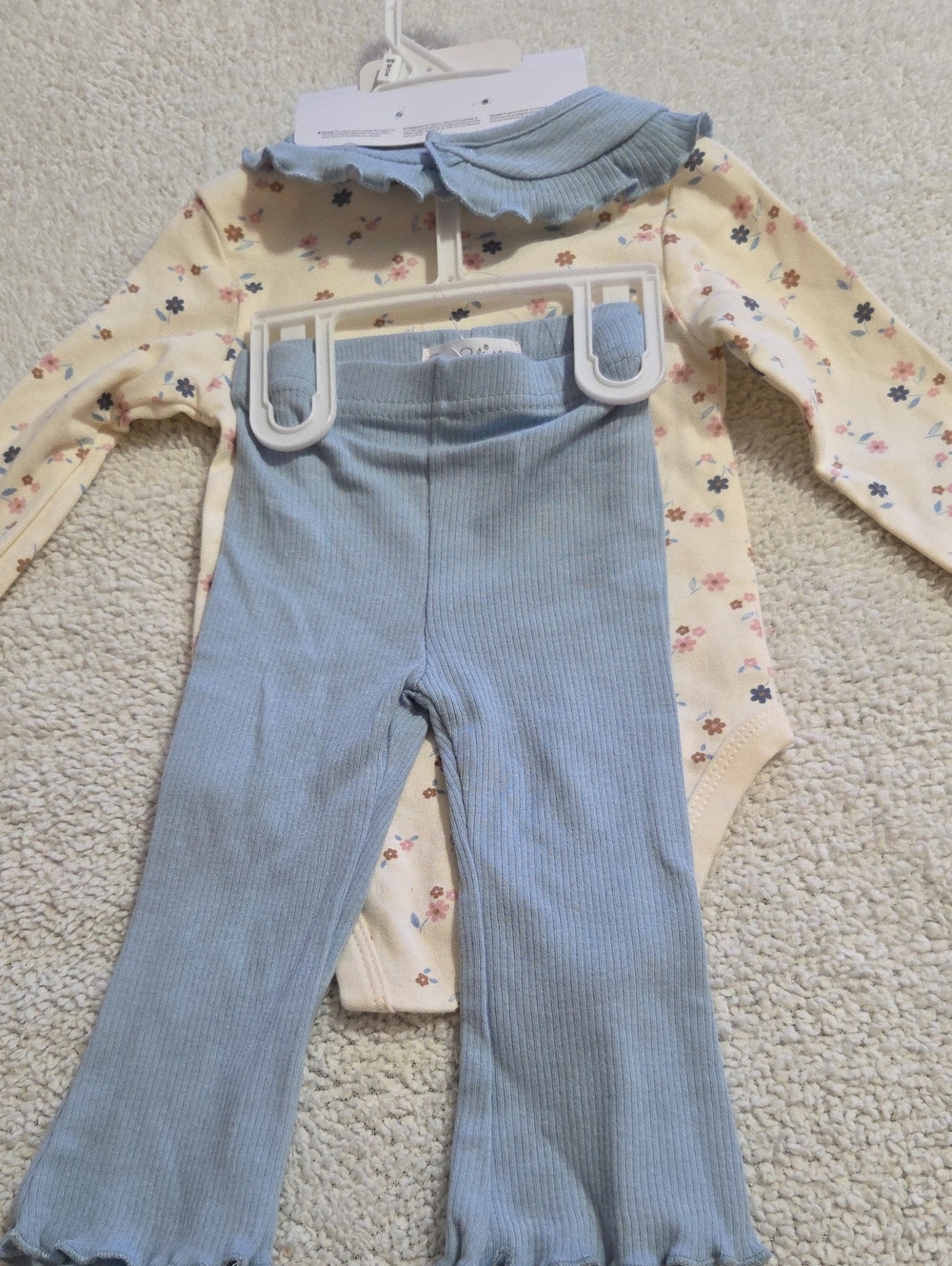NWT RENE ROFE 4 PC BABY OUTFIT - Picture 7 of 11